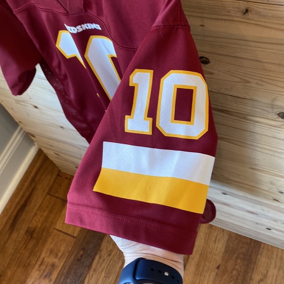 Like new Griffin 111 Redskins football Jersey boys size L 14/16 NFL - Picture 5 of 9